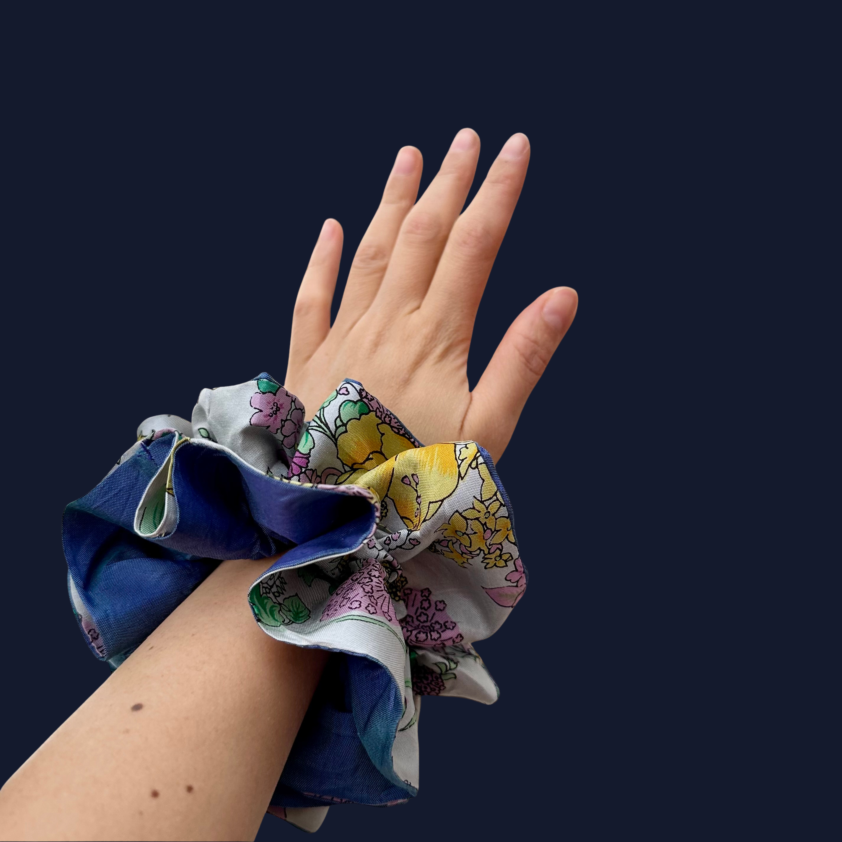 Silk Bloom Scrunchie- Eleonora