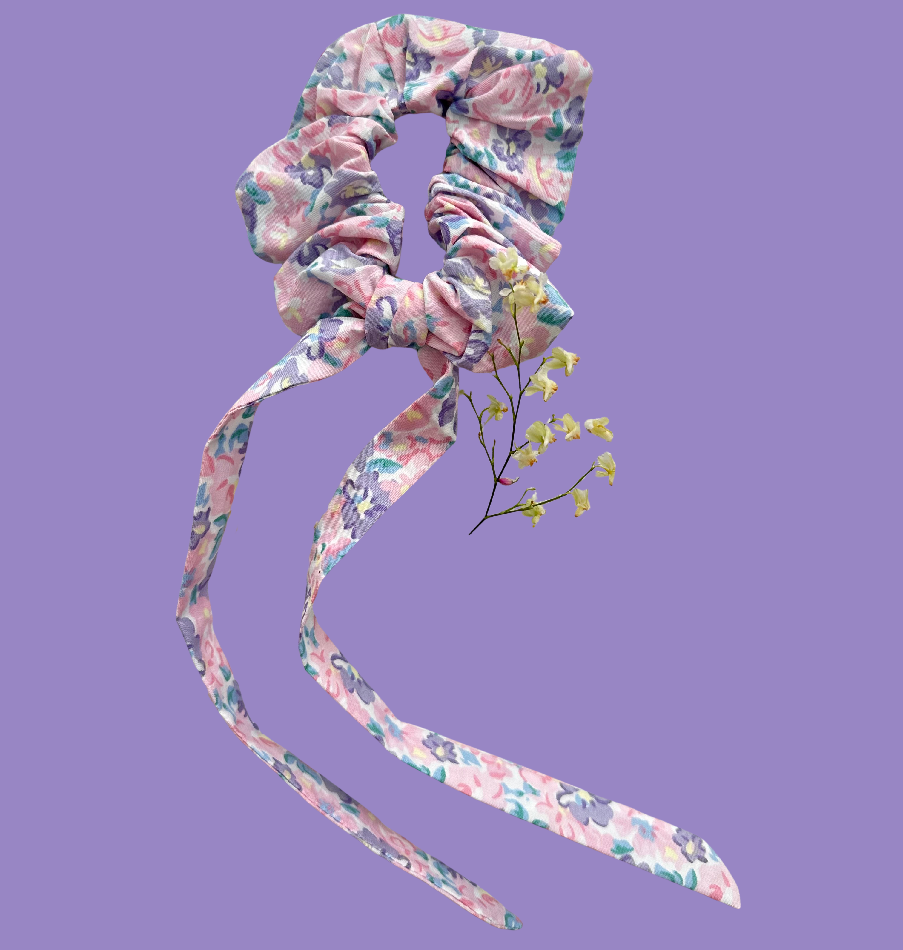 Ribbon Tie Scrunchie- Lisa