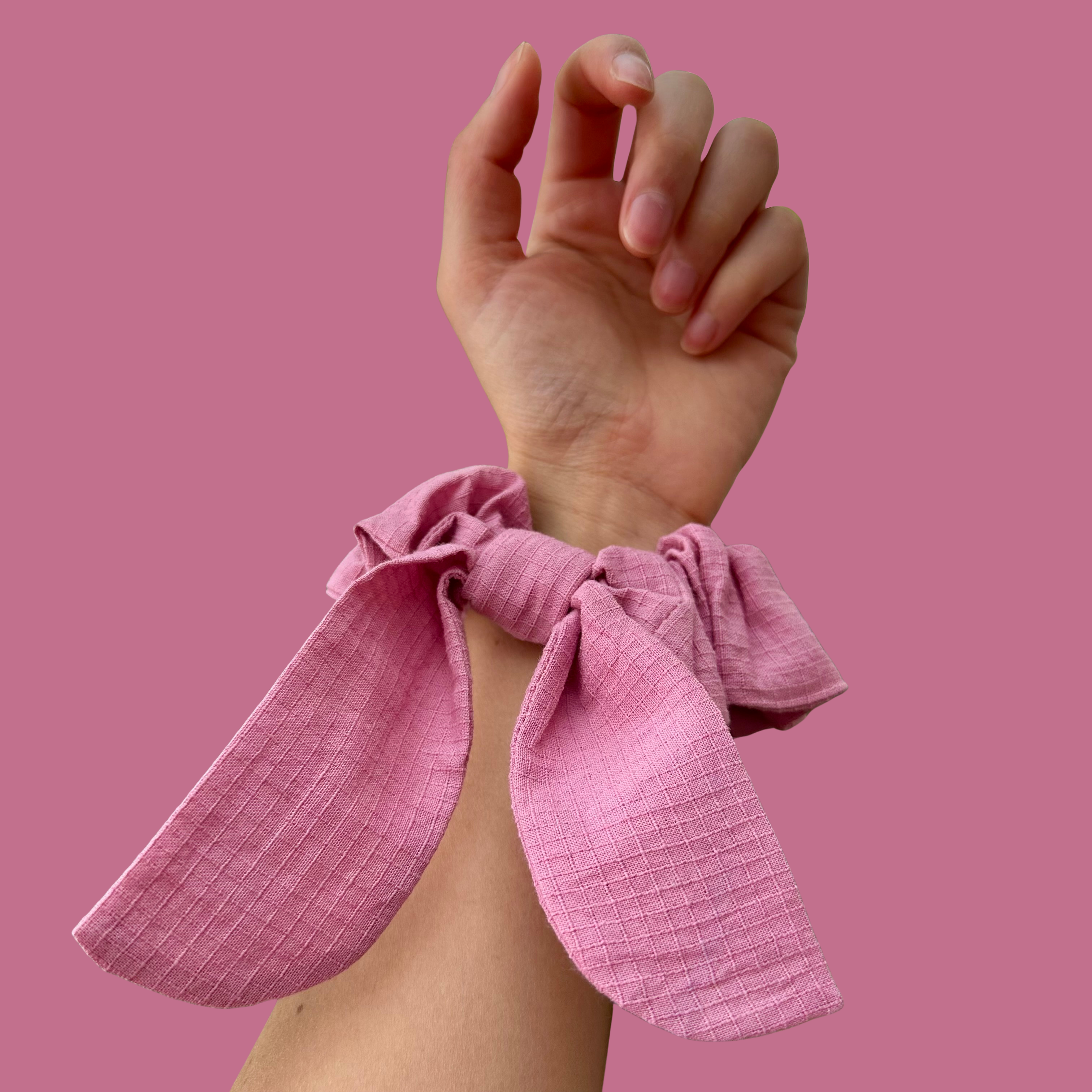Petite Bow  Scrunchie- Elisa